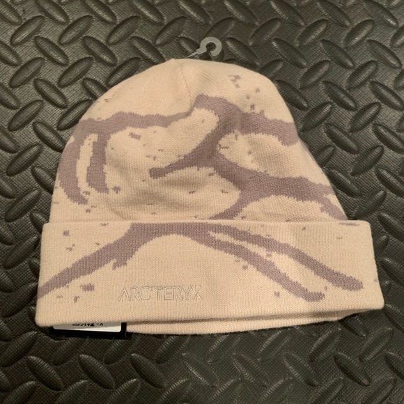 Brand New Arc’Teryx Grotto Toque - Picture 1 of 3